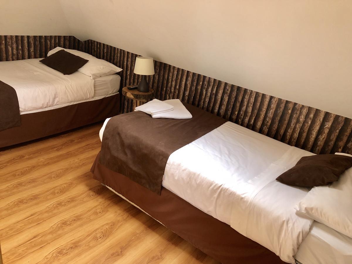 Tel Hauke Hostal Punta Arenas Bagian luar foto